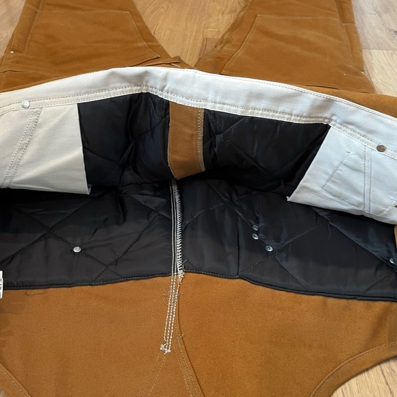 Carhartt Men’s Duck Insulated Bib Overalls - Picture 5 of 9